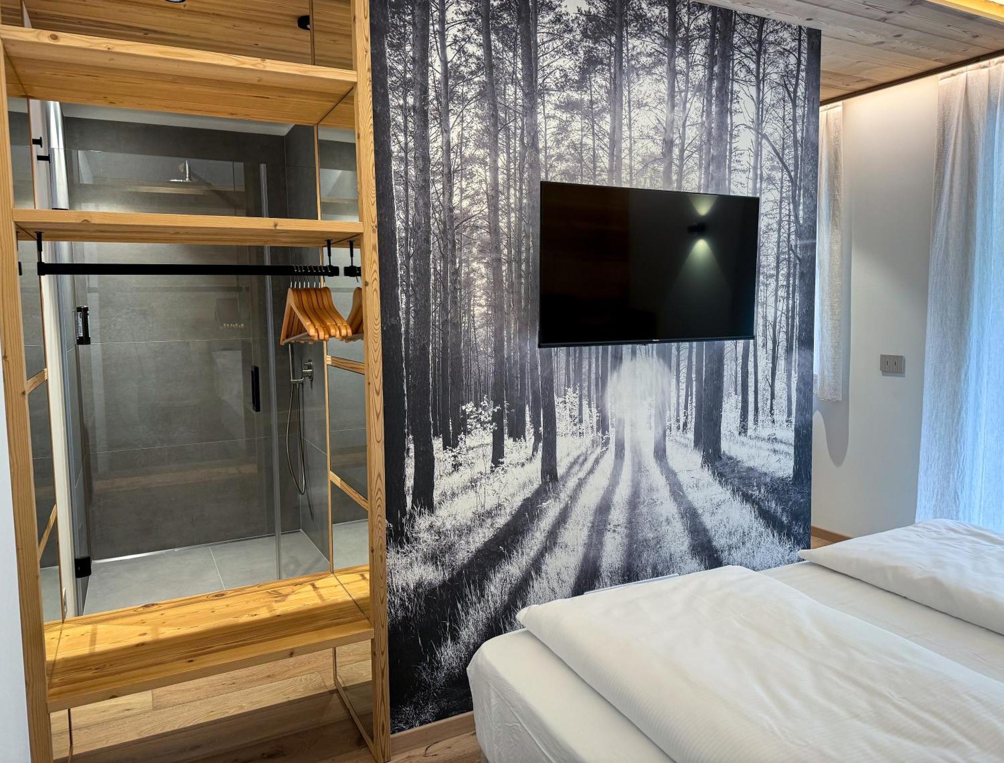 Vivi Suites & Spa - Boutique Guest House Molveno Bagian luar foto
